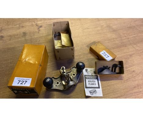  Sale Item:    STANLEY No 71 ROUTER PLANE &amp; STANLEY 90 BOX WITH No 100 PLANE  Vat Status:   No Vat   Buyers Premium:  Thi