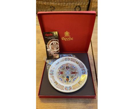  Sale Item:    BOXED SPODE THE KELLS PLATE   Vat Status:   No Vat   Buyers Premium:  This lot is subject to a Buyers Premium 
