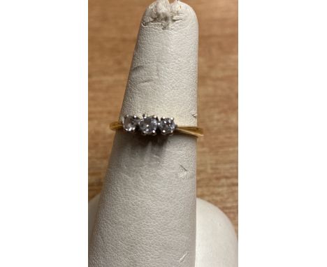  Sale Item:    SIZE M 18CT GOLD &amp; DIAMOND RING   Vat Status:   No Vat   Buyers Premium:  This lot is subject to a Buyers 