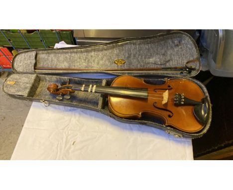  Sale Item:    CASED LESLIE SHEPPARD SUSSEX VIOLIN (AF)  Vat Status:   No Vat   Buyers Premium:  This lot is subject to a Buy