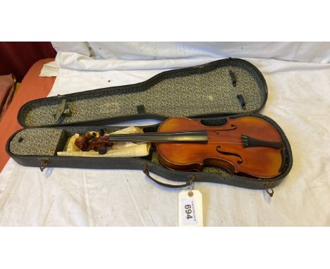  Sale Item:    PARIS CASE VIOLIN MADE UNDER DIRECTION LEON BERNARDEL (AF)  Vat Status:   No Vat   Buyers Premium:  This lot i