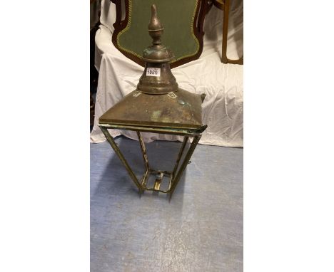  Sale Item:    STREET LAMP - NO GLASS (AF)   Vat Status:   No Vat   Buyers Premium:  This lot is subject to a Buyers Premium 