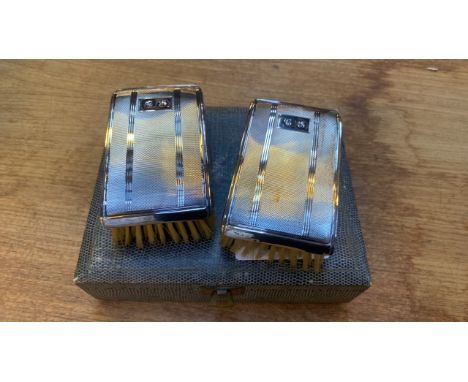  Sale Item:    ENGRAVED CASED SILVER BRUSH SET   Vat Status:   No Vat   Buyers Premium:  This lot is subject to a Buyers Prem