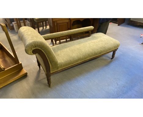  Sale Item:    EDWARDIAN CHAISE LONGUE   Vat Status:   No Vat   Buyers Premium:  This lot is subject to a Buyers Premium of 1