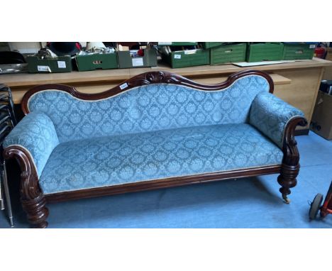  Sale Item:    BLUE VICTORIAN STYLE SOFA   Vat Status:   No Vat   Buyers Premium:  This lot is subject to a Buyers Premium of