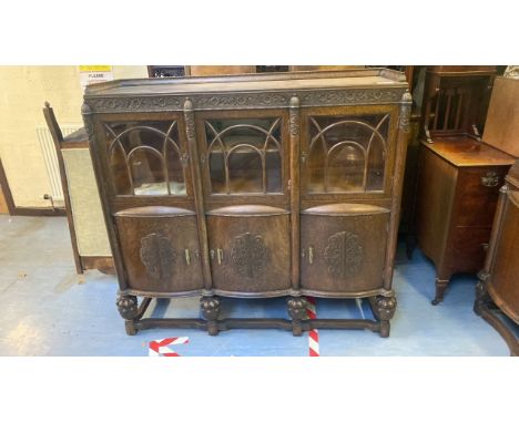  Sale Item:    OAK GLASS FRONTED SIDEBOARD   Vat Status:   No Vat   Buyers Premium:  This lot is subject to a Buyers Premium 