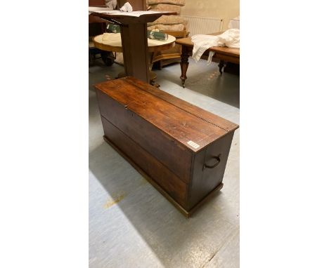  Sale Item:    WOODEN STORAGE BOX (AF)   Vat Status:   No Vat   Buyers Premium:  This lot is subject to a Buyers Premium of 1