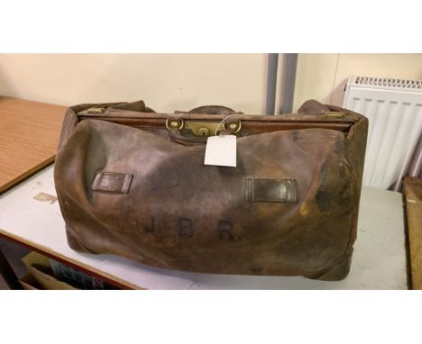  Sale Item:    LEATHER GLADSTONE BAG (AF)   Vat Status:   No Vat   Buyers Premium:  This lot is subject to a Buyers Premium o