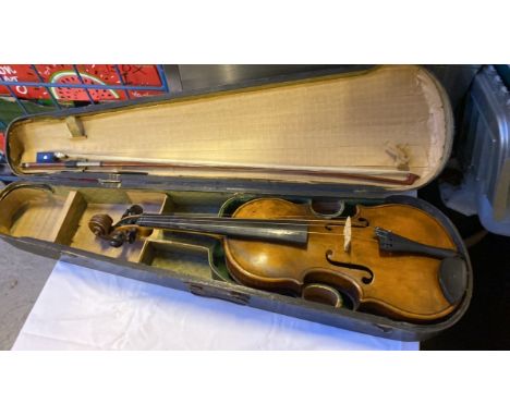  Sale Item:    CASED VIOLIN ROBERTSON 1906 (AF)   Vat Status:   No Vat   Buyers Premium:  This lot is subject to a Buyers Pre