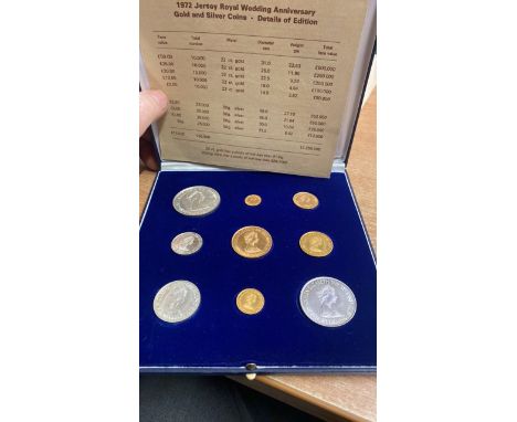  Sale Item:    SET BAILIWICK JERSEY SILVER COMM WEDDING COINS 1972 GOLD/SILVER  Vat Status:   No Vat   Buyers Premium:  This 
