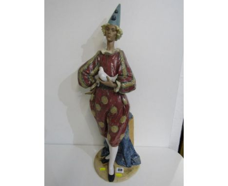 LLADRO, "It's Magic", a large figure of Clown with dove, 68cm height 359 - good condition throughout
