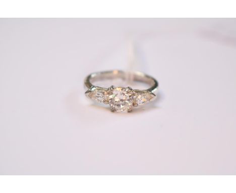 Ladies 9ct White Gold Claw set CZ ring Size K 1/2. 3g total weight 