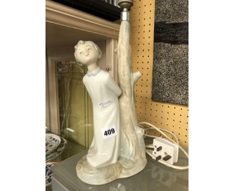 SPANISH PORCELAIN FIGURAL TABLE LAMP 37CM H APPROX