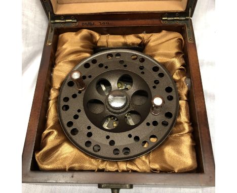 CASED HOLLAND AND WILKINSON CENTREPIN FISHING REEL