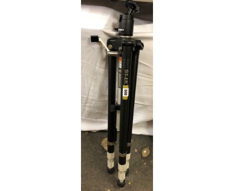 BENBO SLICK ADJUSTABLE TRIPOD