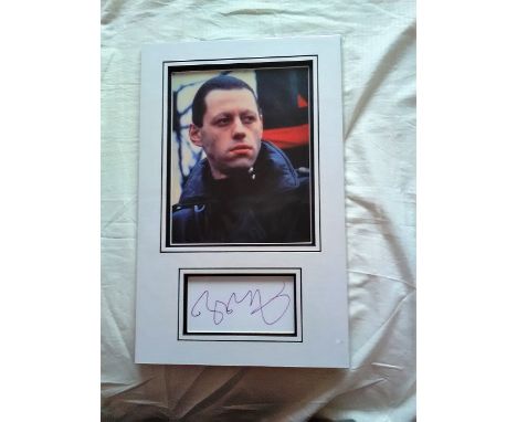 Bob Geldof signed autograph presentation. High quality professionally mounted 17 x 11 inch overall sized display. 3D double m