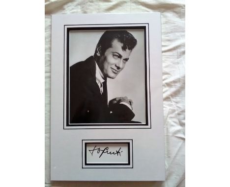 Tony Curtis signed autograph presentation. High quality professionally mounted 16 x 11 inch overall sized display. 3D double 