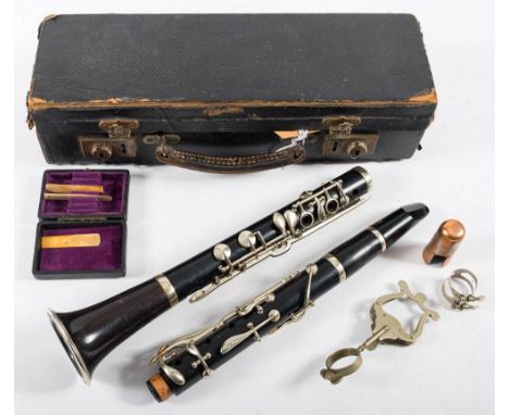 An early 20th century rosewood clarinet by Martin Fres, Paris: 