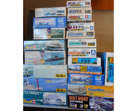 Tamiya, Revell, Heller and others a collection of 1/700th and other scale model boat construction kits: mostly Imperial Japan