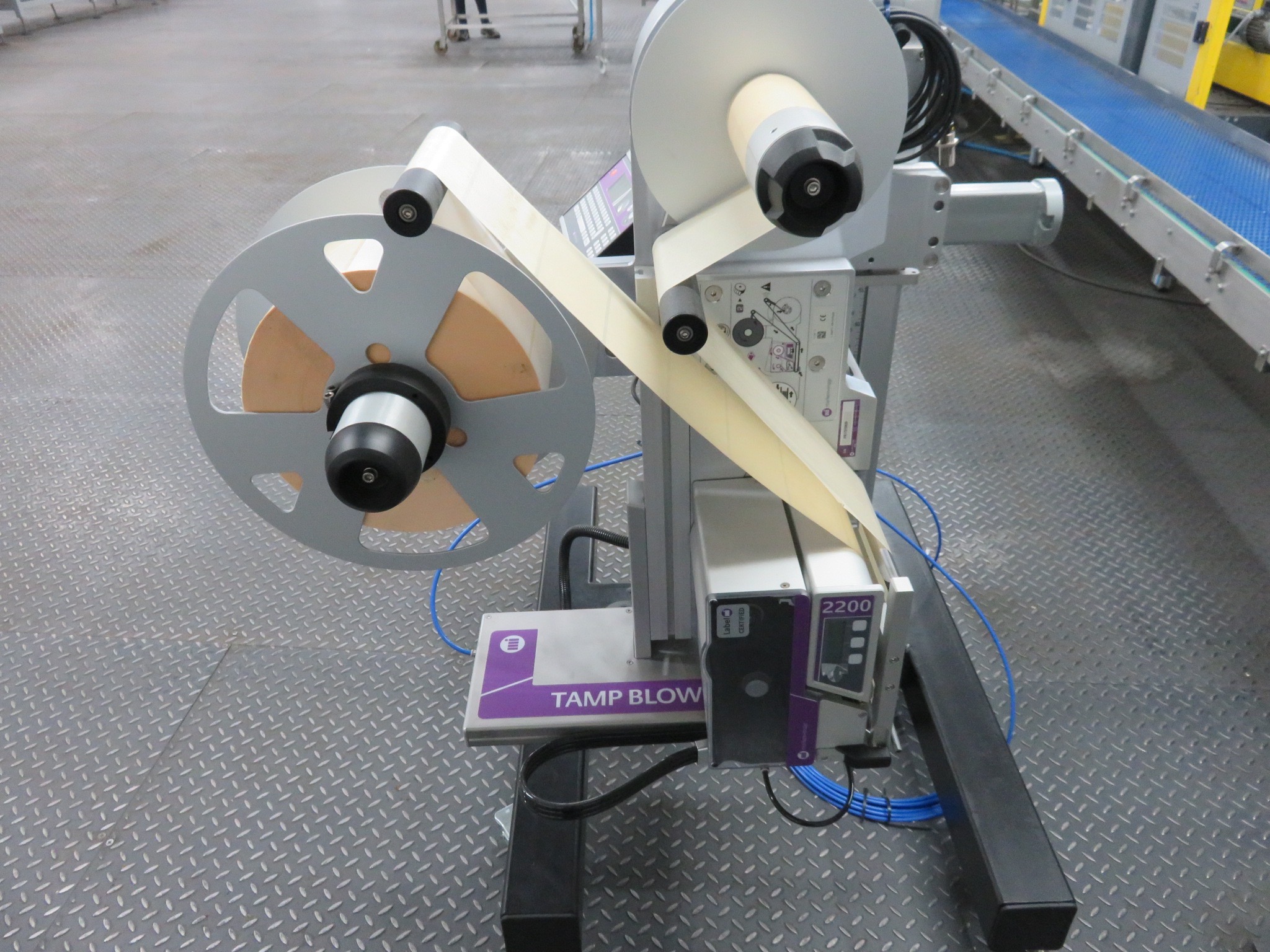 Markem Image 2200 label applicator. Mobile on wheels. Year 2017. Lift