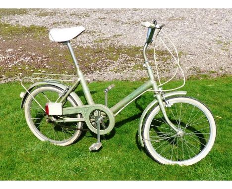 A Raleigh Saffron girls bicycle&nbsp;