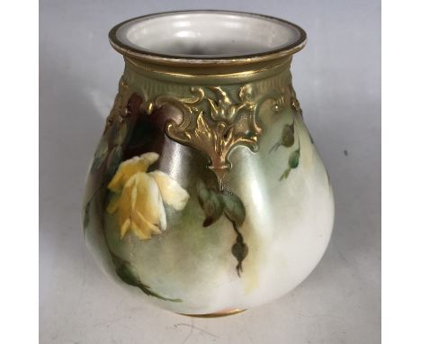 A Royal Worcester blush ivory pot pourri / vase, of lobed baluster form, polychrome enamelled with roses, 1907, 11 cm (cover 