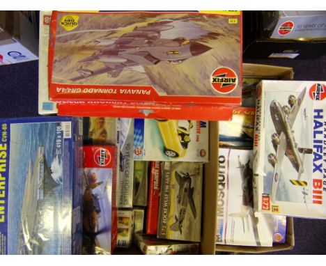 Airfix, Revell, Heller and others, a collection of assorted aircraft, ship and motor car plastic construction models: various