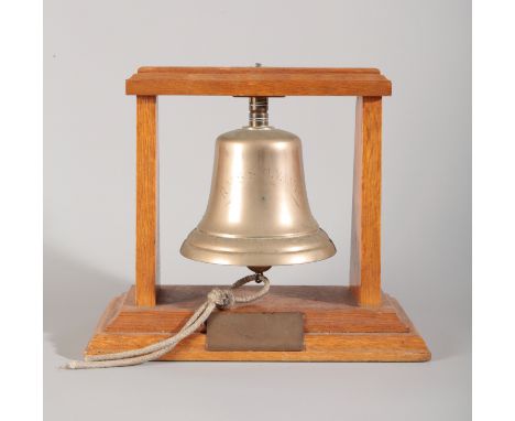 A MASONIC ROTARY CLUB SHIP'S BRASS BELL INSCRIBED FROM R.M.S. SYLVANIAmid-20th century, mounted in oak cradle with brass plaq