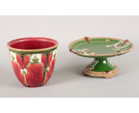 AN ART NOUVEAU MAJOLICA CERAMIC TAZZA OR CENTREPIECEearly 20th century, possibly Eichwald, decorated with floral swags, 12cm 