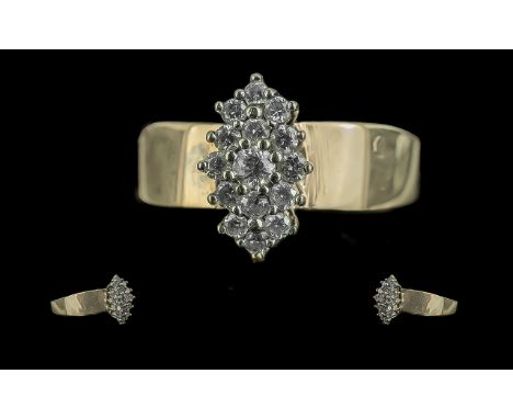 18ct Gold - Ladies Diamond Set Cluster Ring. The Diamonds of Good Colour and Clarity. Est Diamond Weight 0.50 pts. Ring Size 