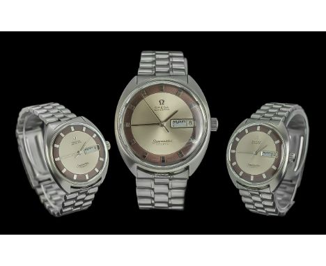 Omega - Seamaster Cosmic Gents Automatic Stainless Steel Wrist Watch. c.1970's. Original Bracelet and Excellent Detail. Day o