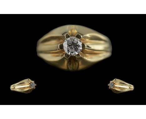 14ct Gold - Gents Superior Quality Single Stone Diamond Set Ring. Marked 585 - 14ct to Interior of Shank. The Single Brillian