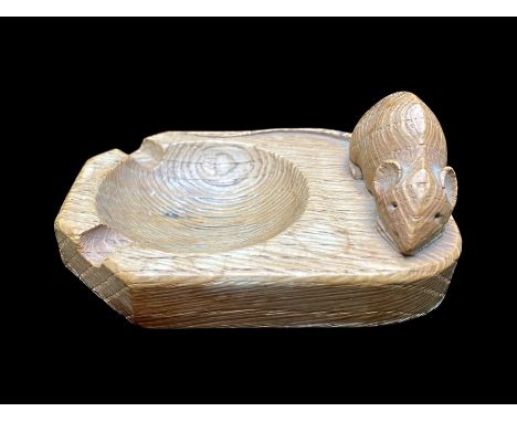 Mouseman Interest - Robert 'Mouseman' Thompson Carved Oak Mouse Ashtray, 8 x 10 cm.  Circa 1950s, In excellent condition.