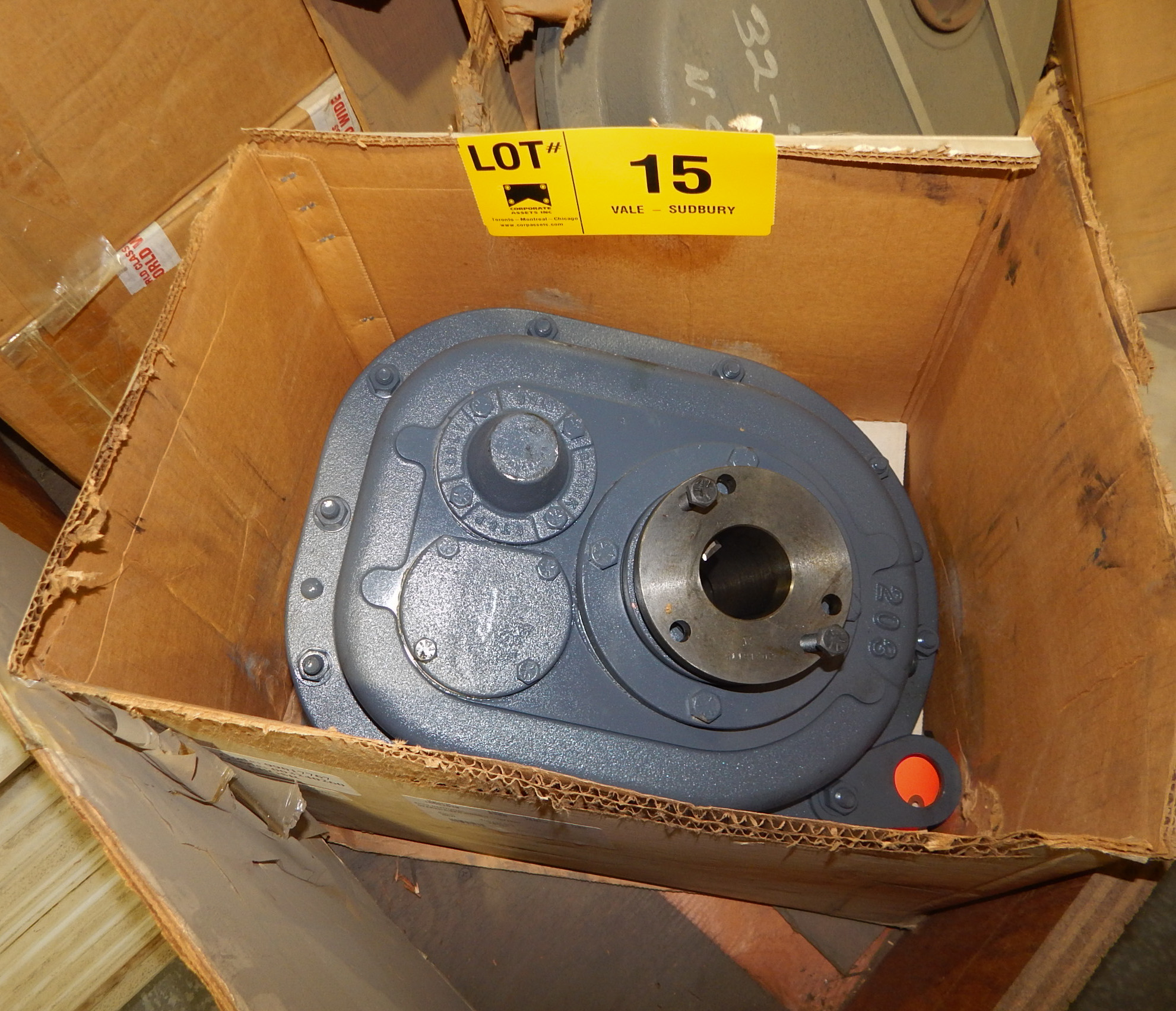 BROWNING GEAR BOX SHAFT MOUNT SPEED REDUCER (LOCATED AT AER WAREHOUSE)
