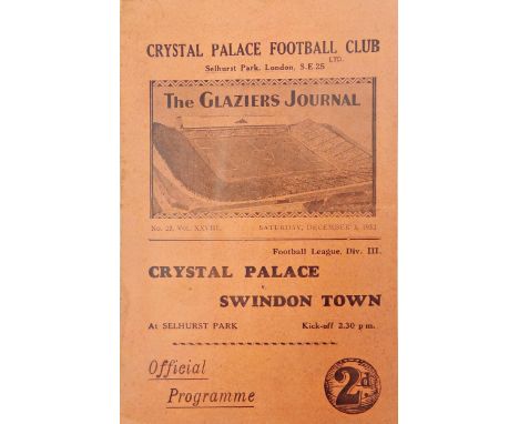 1932/33 Crystal Palace v Swindon Town football programme, mild creasing and light pencil inscriptions to team sheet