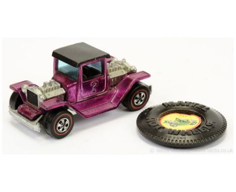 Hot Wheels (Mattel) Redline - 6177 T-4-2 - metallic magenta, black roof - Good Plus still a bright example with plastic badge