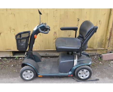 A CRAFTMATIC MOBILITY SCOOTER, comes with one key and charger (PAT pass) (working)