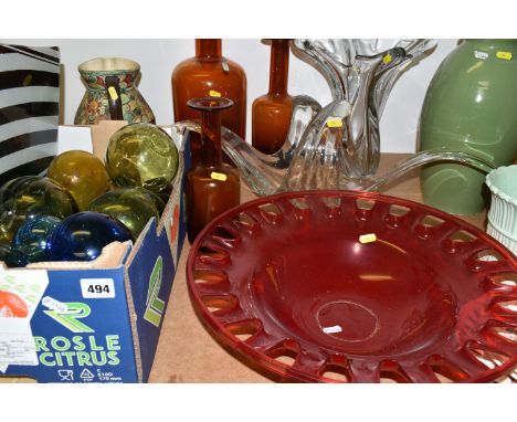 A QUANTITY OF ORNAMENTAL GLASSWARE to include three Otto Brauer style amber vase (heights 26cm, 31cm, and 45cm), a box of eig