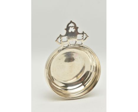 A GEORGE V SILVER PORRINGER, the pierced handle engraved with initials 'AJJW', makers C Shapland &amp; Co (Stanley &amp; Thom