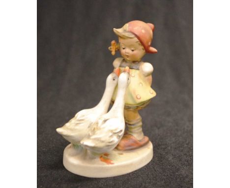 Goebel Hummel young girl with ducks figurine height 10cm approx