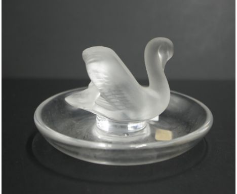 Lalique France glass swan ring dish circular dish with frosted swan decoration. Inscribed to base, height 6cms approx.