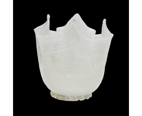 An Italian glass handkerchief bowl. Golden Crown. E.R. 13x12cm.