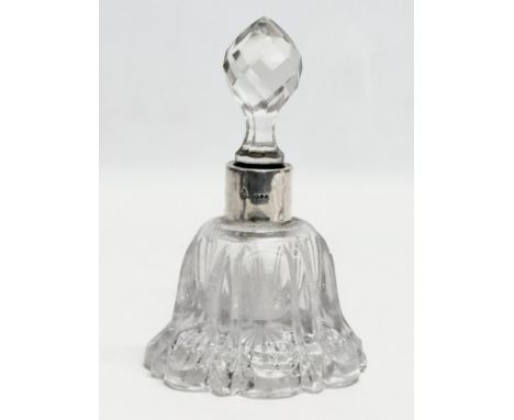 George Betjemann &amp; Sons. A silver mounted Late 19th Century Victorian inkwell. By George Betjemann &amp; Sons silversmith