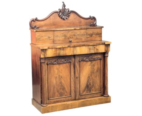 A Victorian flamed mahogany chiffonier with Doric columns. 115x48x157.5cm. 4