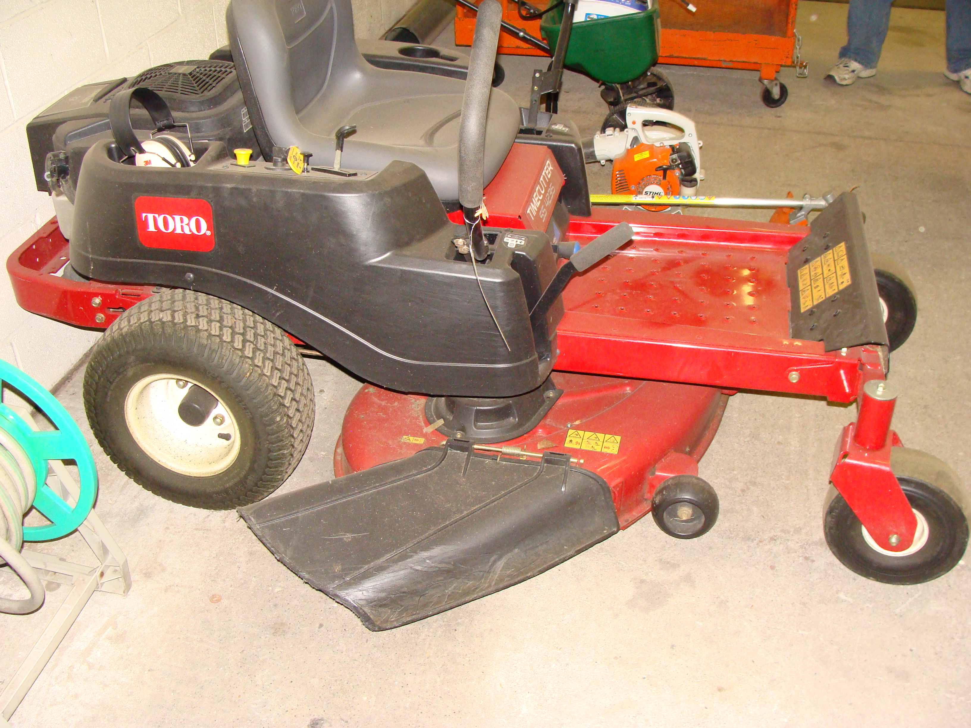 Toro Riding Mower Timecutter SS 4235 42inch Deck
