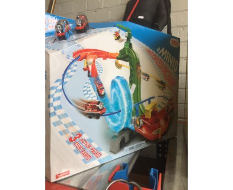 THOMAS THE TANK ENGINE MINIS MOTORIZED RACEWAY SET