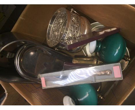 BOX OF LIGHT FITTINGS AND OTHER ITEMS    T1