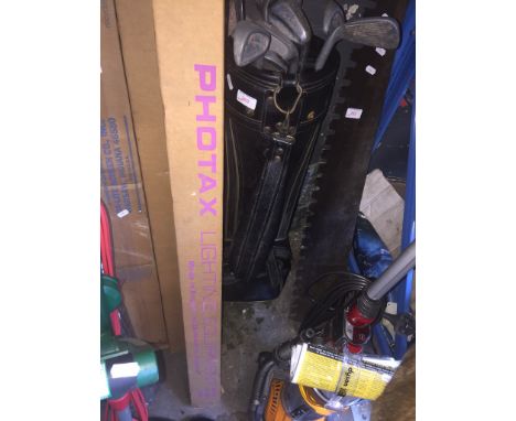 2 BOXED LIGHTING STANDS