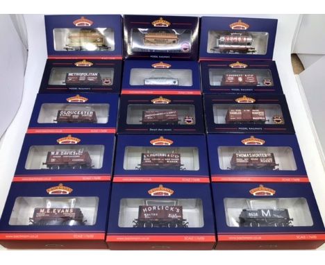 Bachmann: A collection of fifteen unused Bachmann Collectors Club wagons, all boxed.