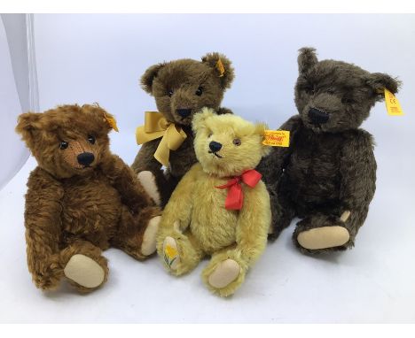 Steiff: A collection of four small unboxed Steiff yellow tag bears to comprise: Welsh Bear, 661136; 1905 Classic Bear, 004865